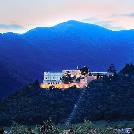Lejlighedshotel I Giardini Segreti Di Marcello Marinelli 4*